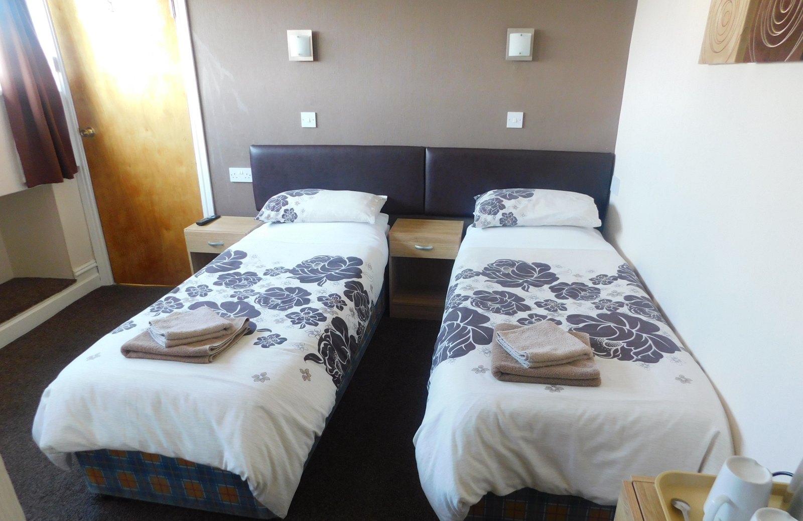 Twin room at The Gynway